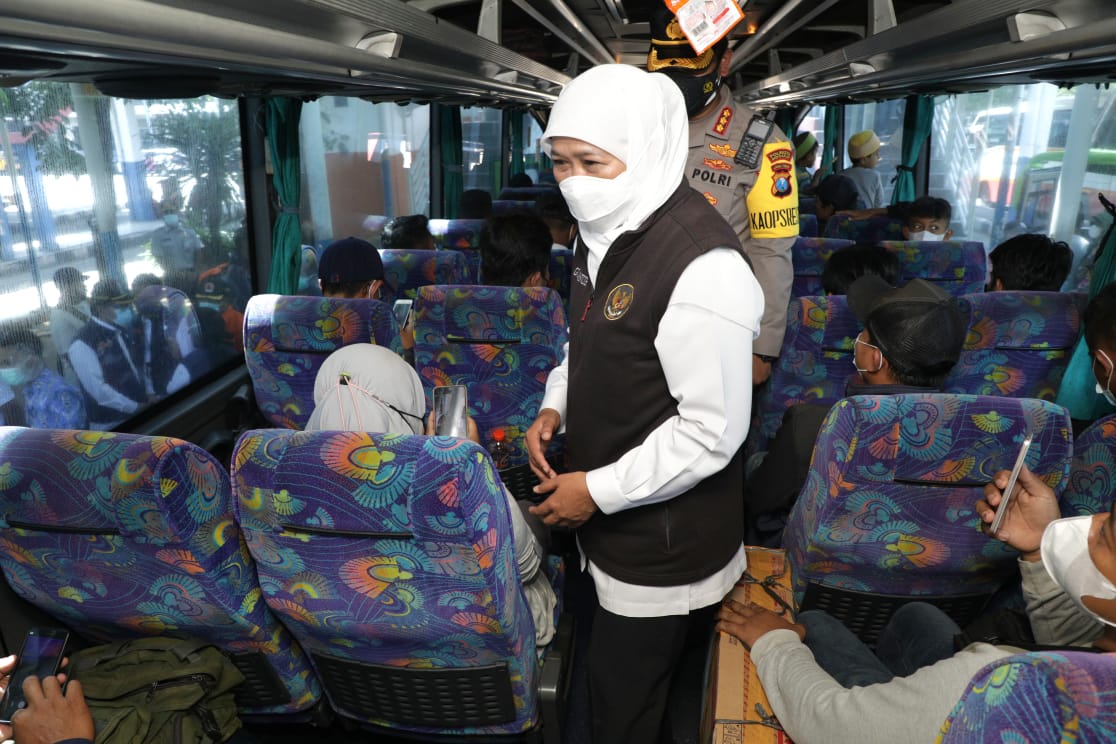 Pengemudi Bus Bungurasih Dites Urine