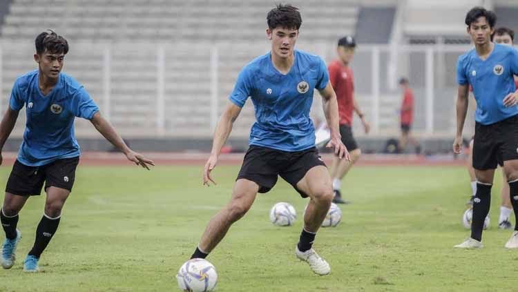 Lini Belakang Timnas Andalkan Elkan Baggott  Lawan Malaysia