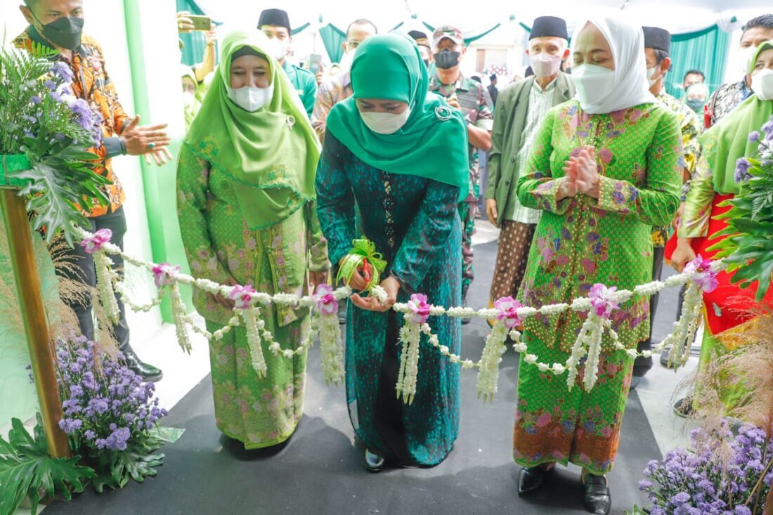 Saat Meresmikan Kantor Muslimat Bojonegoro, Khofifah: NU Ikut Berjuang Dirikan Negara