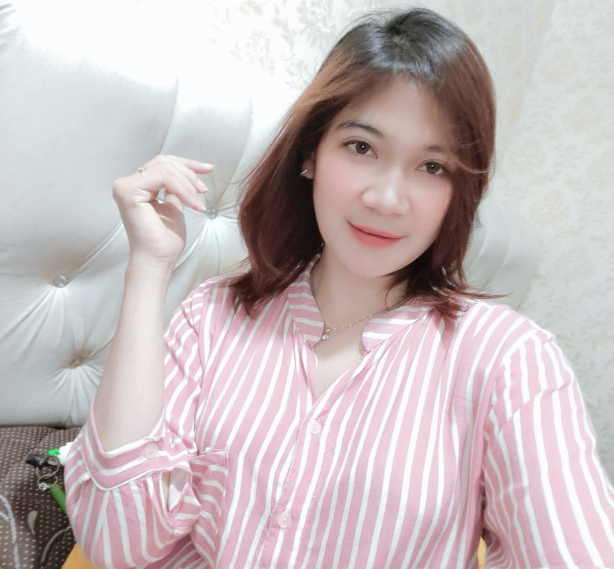 Siti Aminah Mojang Karawang Pelaku UKM Segera Aleh Profesi ke Dunia Musik dan Akting
