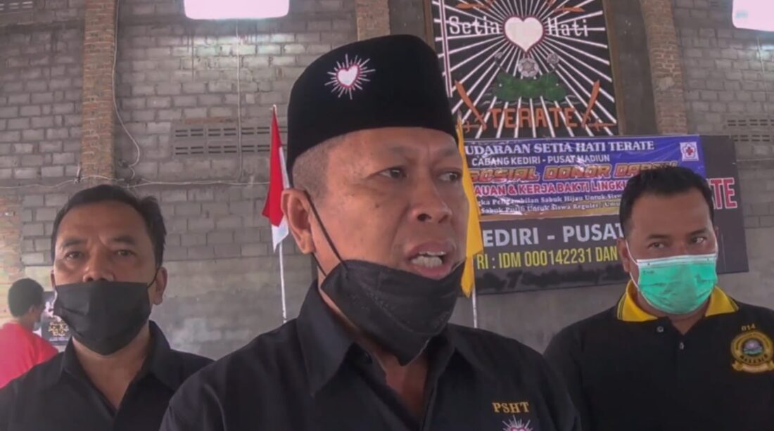 Ribuan Siswa PSHT Kediri, Mengikuti Kenaikan Tingkat Dan Bakti Sosial Berupa Donor Darah
