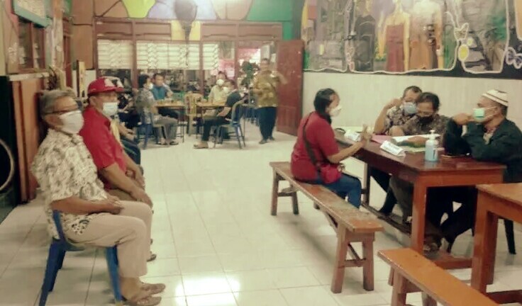 Camat dan Lurah Surabaya Mulai Berkantor di Balai RW