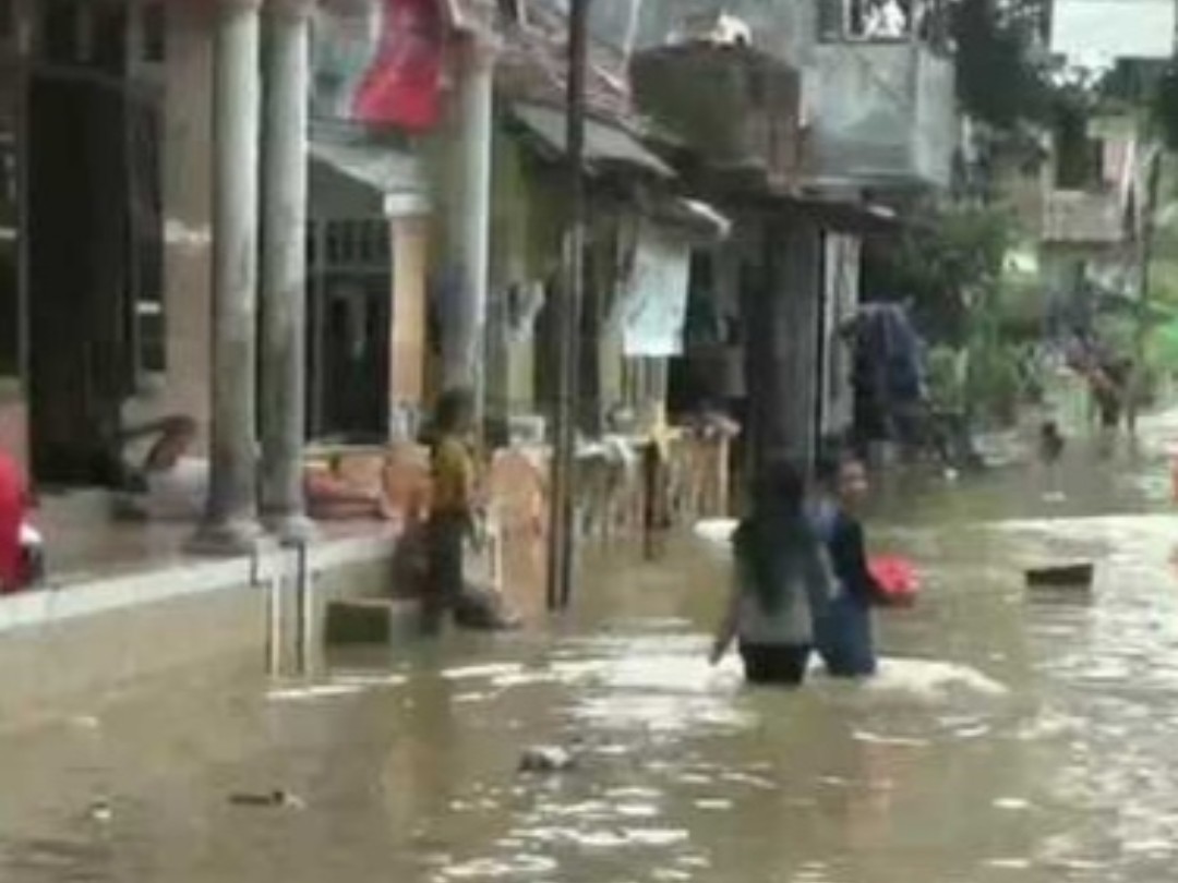 Banjir Bandang Di Pasuruan Rendam 6 Kecamatan Dan 12 Desa