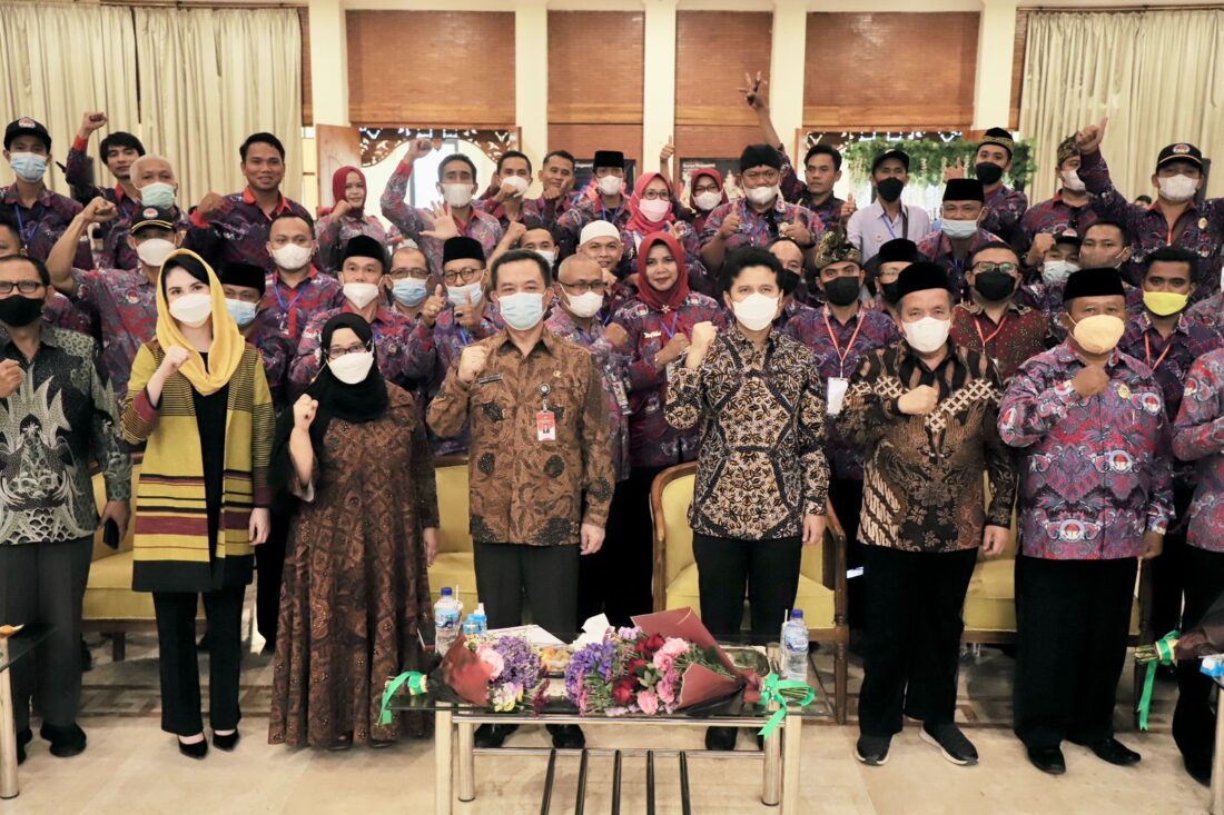 Wagub Emil Ajak Perangkat Desa Prioritaskan Kesejahteraan di Pedesaan