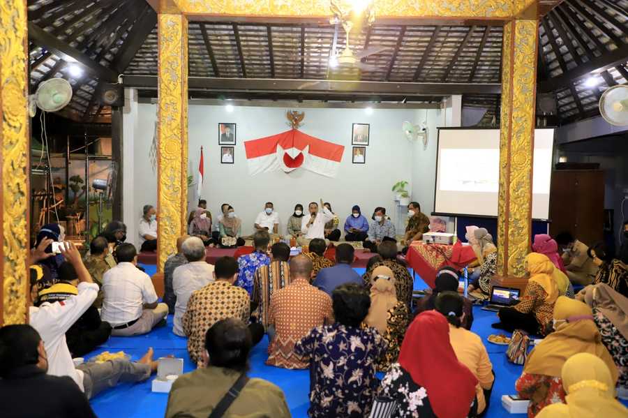 Wali Kota Perintahkan Camat dan Lurah Bantu UMKM Urus NIB