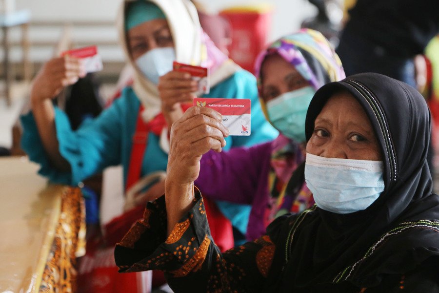 Dinsos Surabaya Fasilitasi Pembagian KKS di Tiap Kecamatan