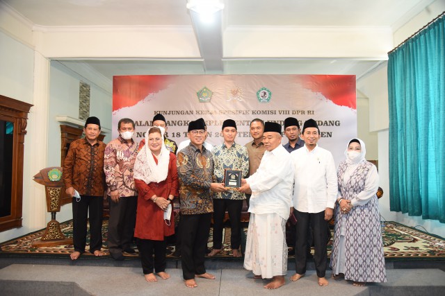 Ponpes Amanatul Ummah Mojokerto Jadi Literasi Bagi Komisi Vlll DPR 