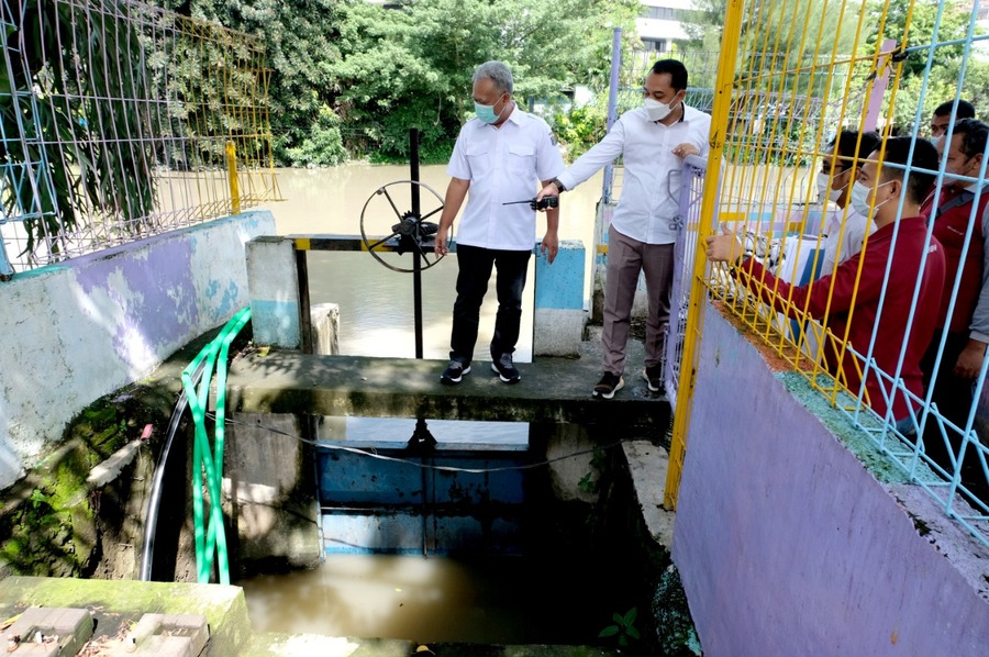 Saluran Belum Terkoneksi Penyebab Banjir Kawasan Surabaya Pusat