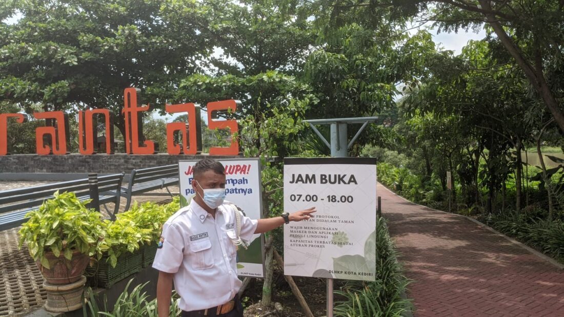 Terapkan Prokes Ketat,  Tiga Taman di Kota Kediri Kembali Dibuka