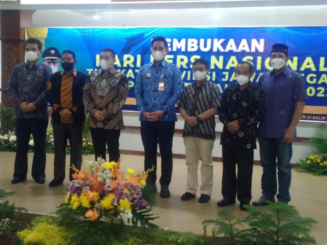 Amir Machmud NS Ajak Wartawan Miliki Kompetensi Nurani dan Menjadi Sang Pencerah Amir Machmud NS Ajak Wartawan Miliki Kompetensi Nurani dan Menjadi Sang Pencerah