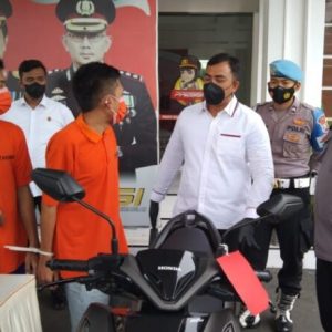 Kecanduan Sloter, 2 Remaja Nekad Nyolong Motor Kecanduan Sloter, 2 Remaja Nekad Nyolong Motor