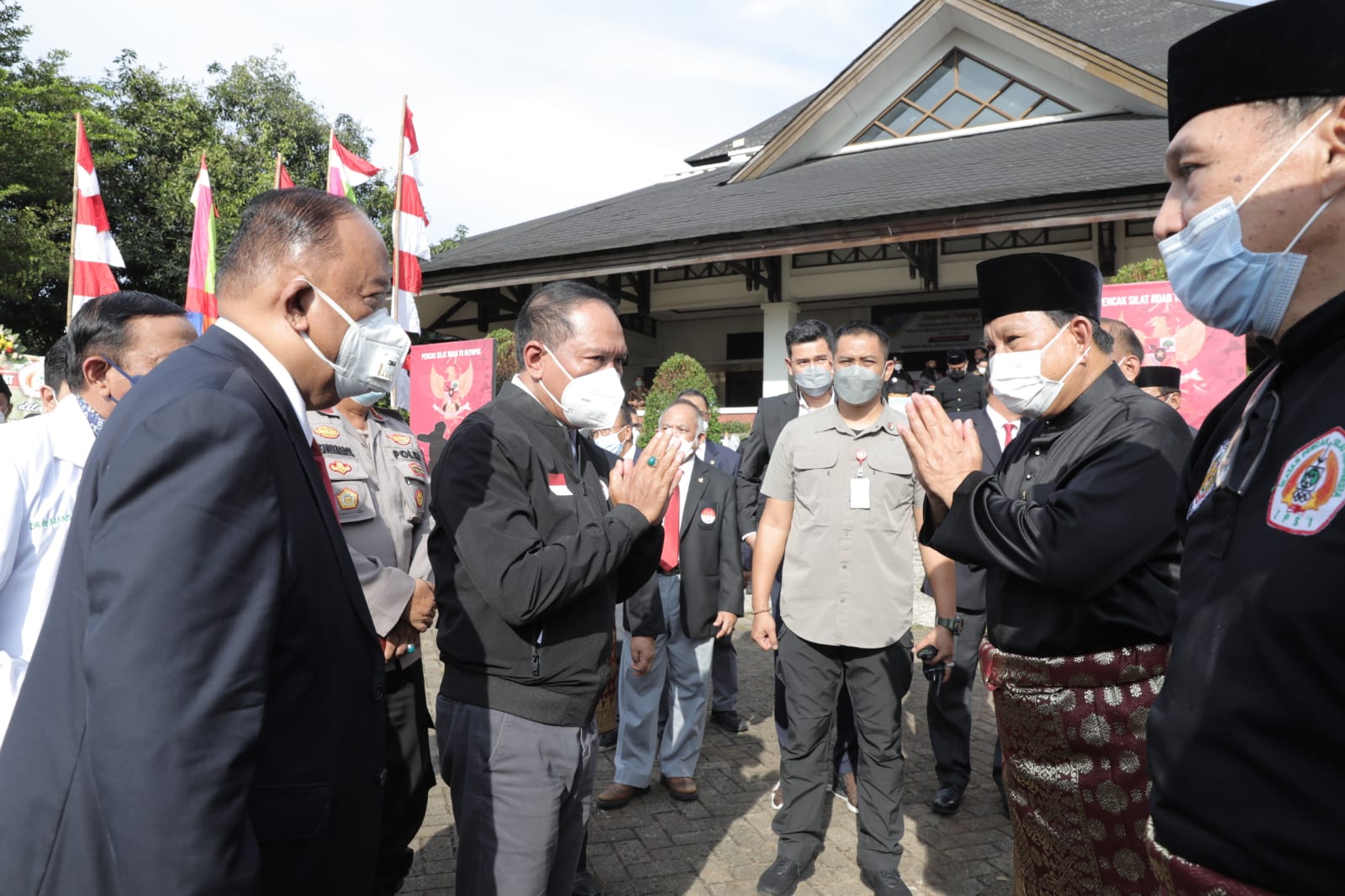 Prabowo Subianto Minta Menpora Perjuangkan Pencaksilat Masuk Olimpiade