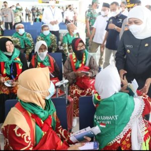 Gubernur Minta Penambahan Penerbangan Surabaya – Madinah dan Surabaya – Jeddah