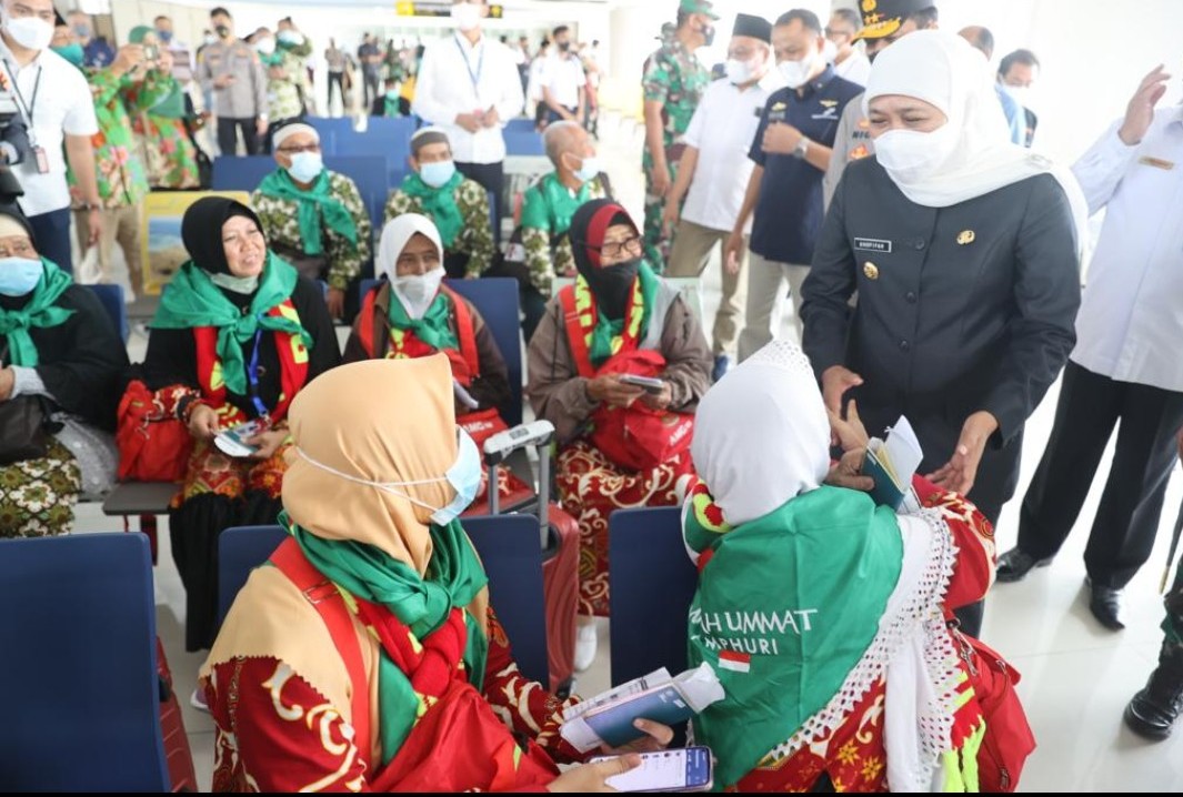 Gubernur Minta Penambahan Penerbangan Surabaya – Madinah dan Surabaya – Jeddah