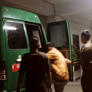 Tersangkut Korupsi BOP, Staf Ahli DPR RI Dijebloskan Bui Tersangkut Korupsi BOP, Staf Ahli DPR RI Dijebloskan Bui