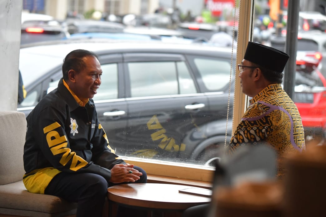 Menpora Amali dan Gubernur Jawa Barat Ngopi Bareng