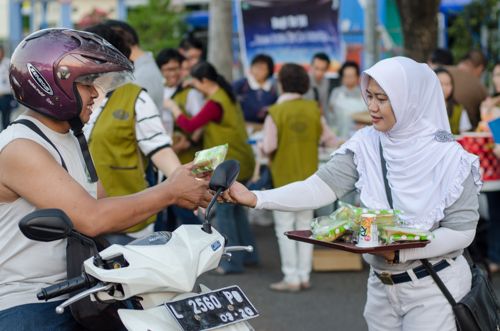 Pemkot Surabaya Larang Warga Bagi-bagi Takjil dan Sahur On The Road