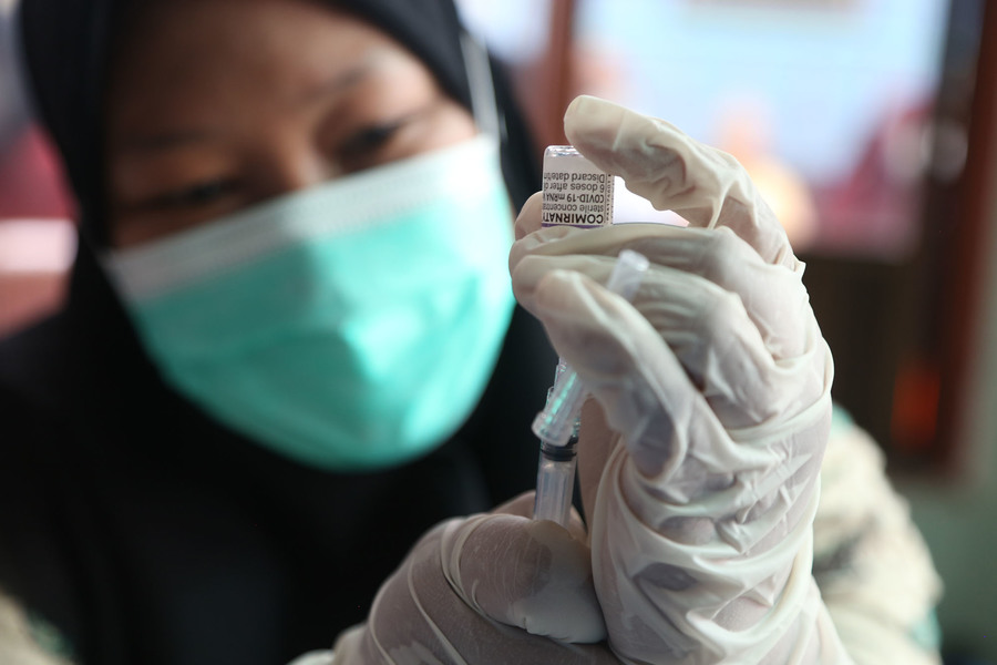 Peminat Vaksinasi Booster di Surabaya Meningkat