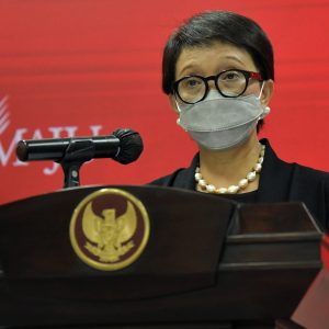 Menlu: 99 WNI Dievakuasi dari Ukraina Menlu: 99 WNI Dievakuasi dari Ukraina