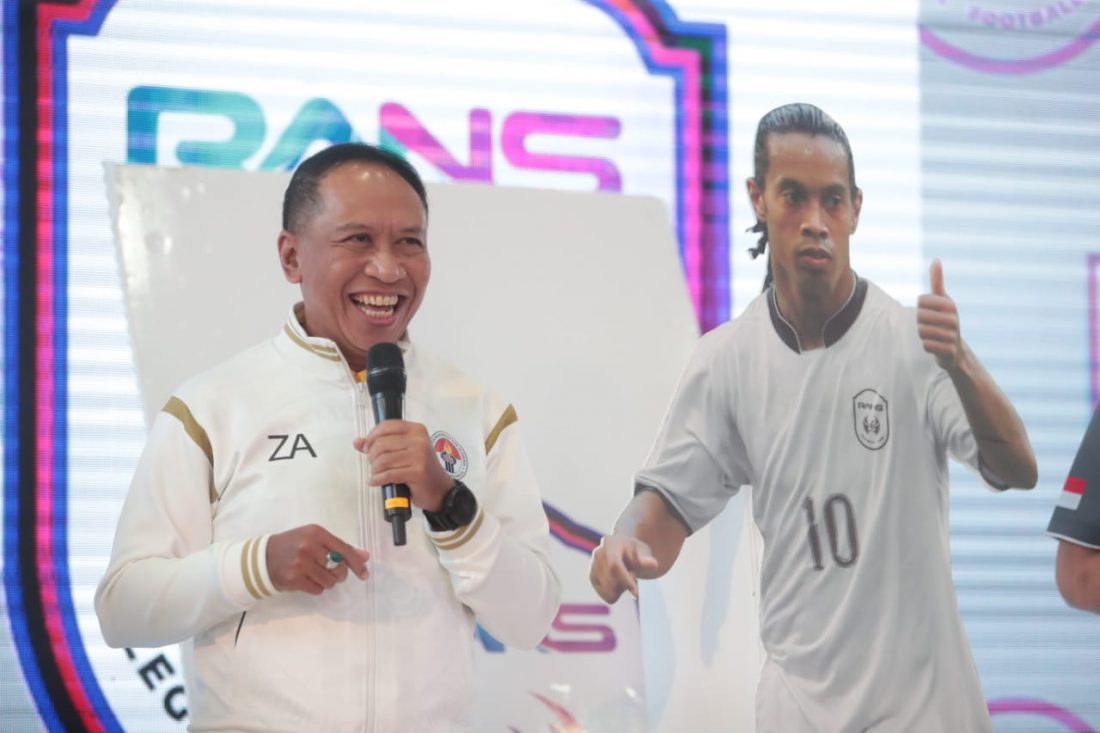 Ronaldinho Merumput di Indonesia, Menpora Nilai Positif Bagi Sepakbola Indonesia