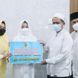 Serahkan Hibah 600 Juta Untuk “Masjid Husnul Hidayah” Kemasantani Gondang Serahkan Hibah 600 Juta Untuk “Masjid Husnul Hidayah” Kemasantani Gondang