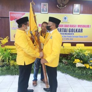 Ketua Golkar Jatim M. Sarmuji Harapkan Ketua Terpilih Segera Adaptasi Hadapi Pilpres Ketua Golkar Jatim M. Sarmuji Harapkan Ketua Terpilih Segera Adaptasi Hadapi Pilpres