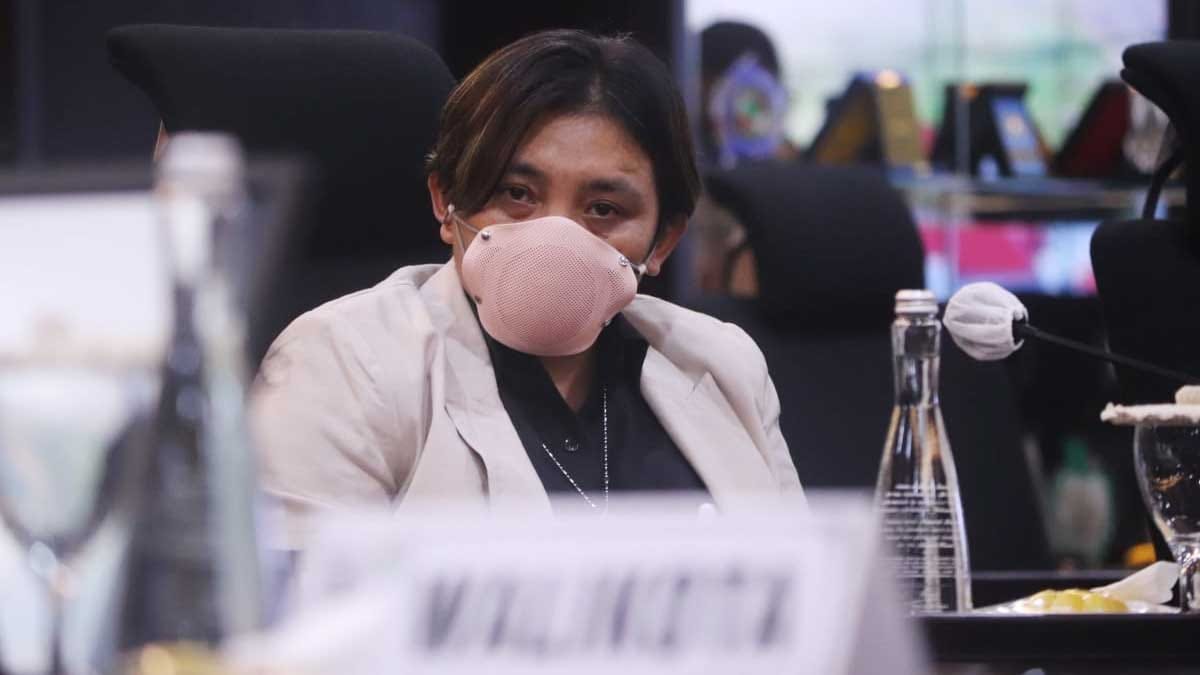 Diana Sasa Laporkan Akun Facebook Andayani Sera