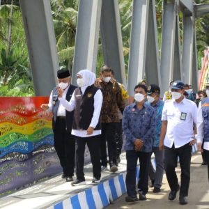 Akses Menuju Kawasan Wisata ‘Seribu Pantai’ Makin Mudah Setelah Jembatan Pelangi Diresmikan Akses Menuju Kawasan Wisata ‘Seribu Pantai’ Makin Mudah Setelah Jembatan Pelangi Diresmikan