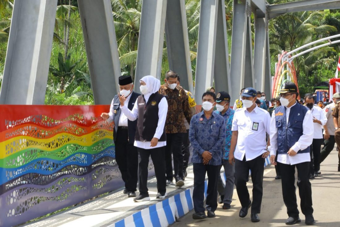 Akses Menuju Kawasan Wisata ‘Seribu Pantai’ Makin Mudah Setelah Jembatan Pelangi Diresmikan