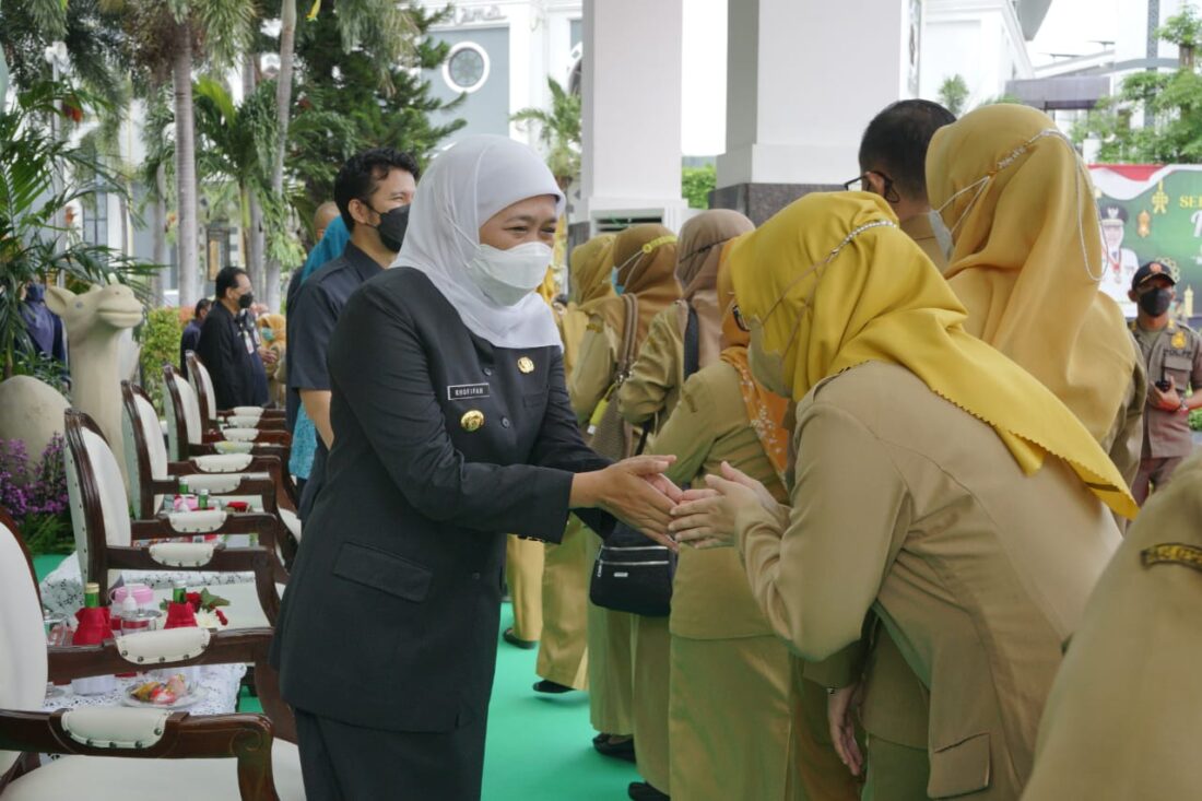 Gubernur Khofifah Ungkap Filosofi ‘Kupat’ Didepan ASN Pemprov Jatim