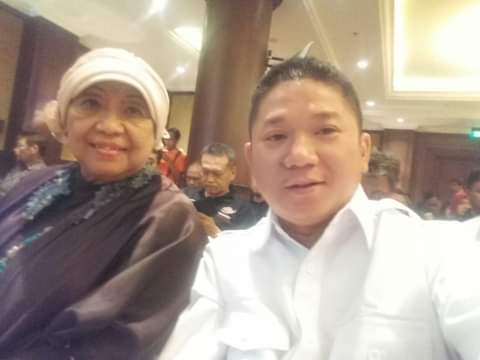 Nyai Lily Wahid Wafat,  Ketum Partai UKM Indonesia Gus Din Sampaikan Bela Sungkawa