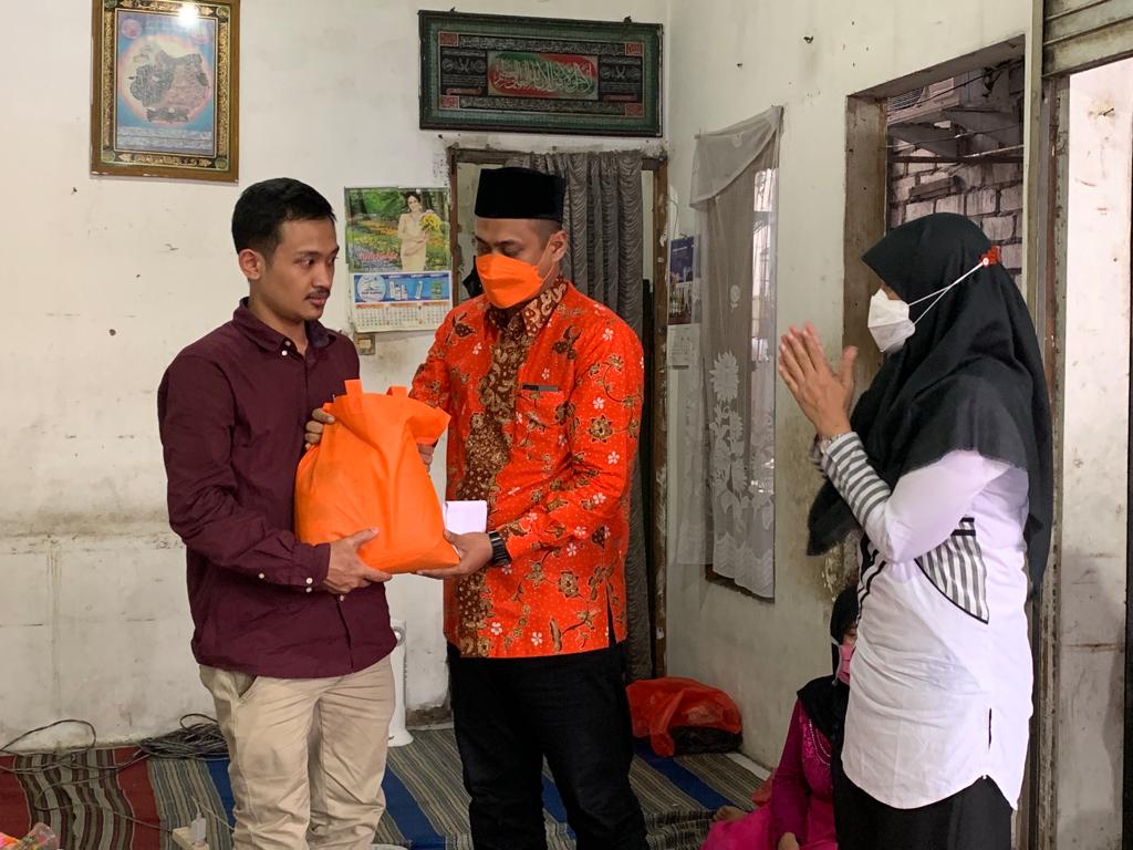 Ketua Fraksi PKS Takziah ke Rumah Duka Insiden Tol Sumo