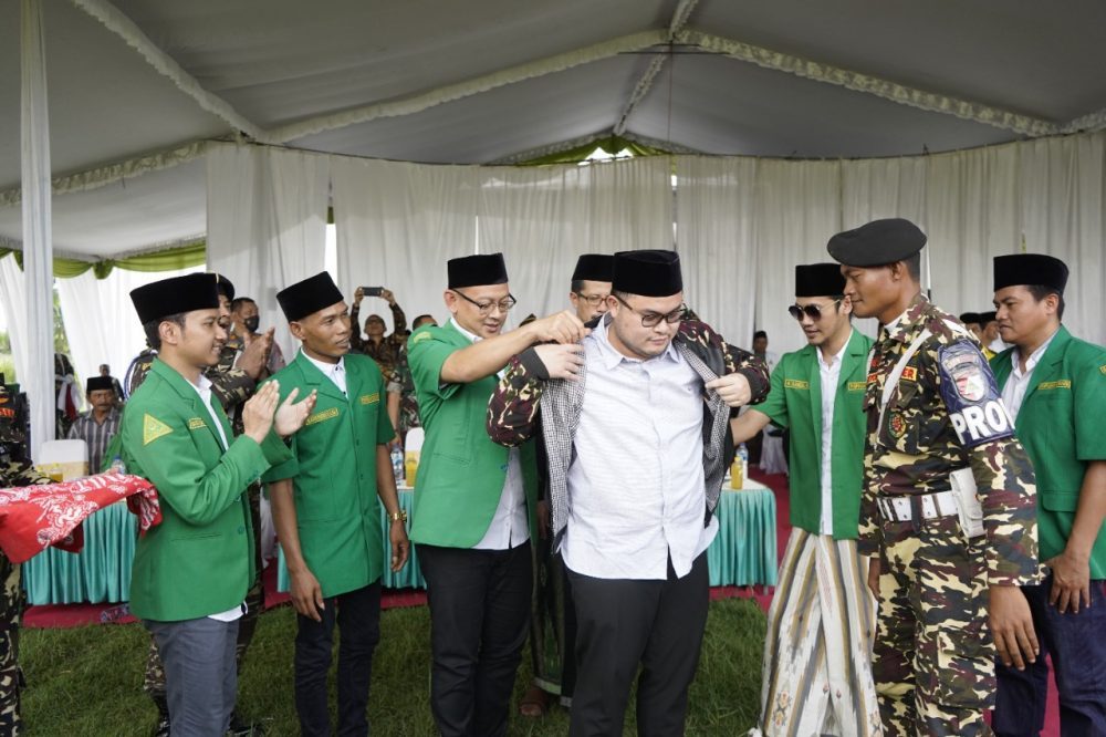 Hadiri Peringatan Harlah ke-88, Bupati Kediri Didaulat Sebagai Anggota Kehormatan Banser