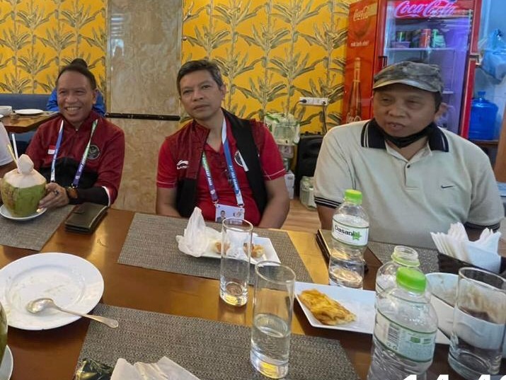 Dubes Nyamankan Kontingen dan Suporter Indonesia