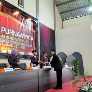 453 Siswa-Siswi MAN Sidoarjo Diwisuda
