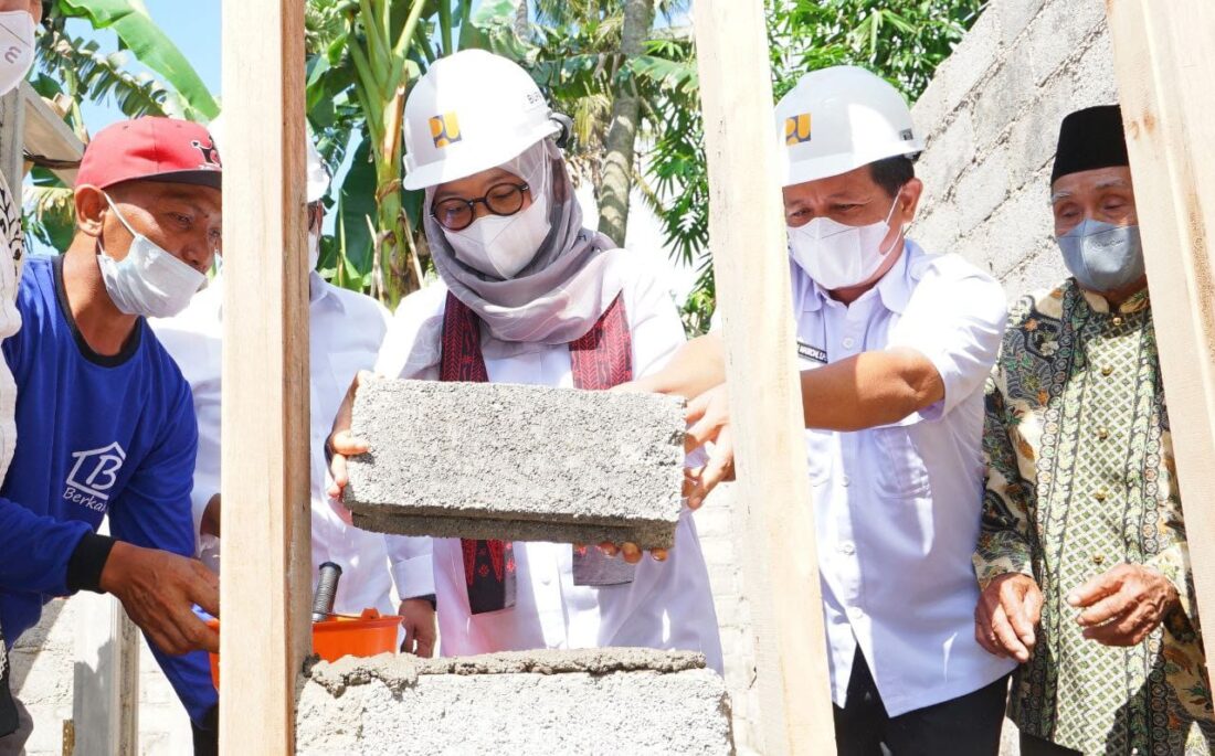 Pemkab Banyuwangi Bedah Ribuan Rumah Warga Miskin