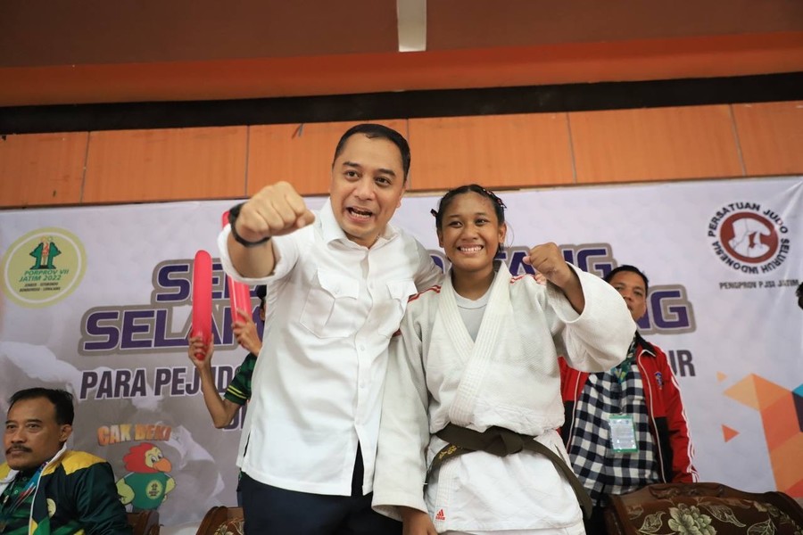 Eri Datang Beri Dukungan Atlet Surabaya Berlaga di Porprov Jatim