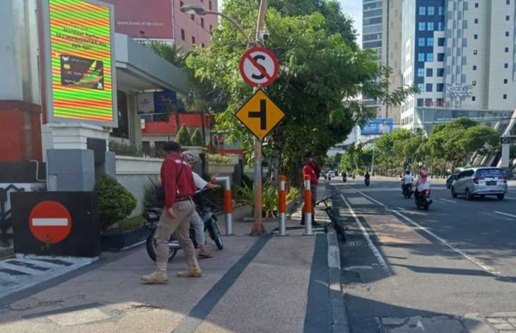 Satpol PP Surabaya Bentuk Pasukan Sobo Ratan Awasi Fungsi Pedestrian