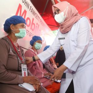 Gandeng PMI Banyuwangi, JFF Baksos Operasi Katarak Gratis