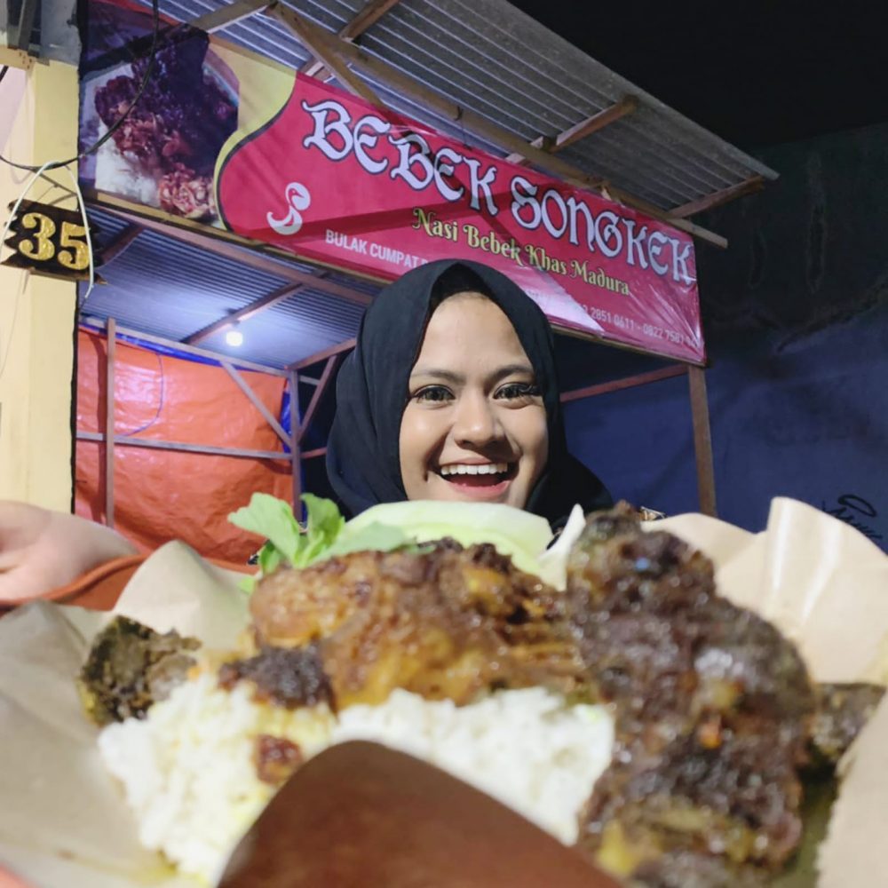 Bebek Songkek : Warisan Leluhur Ala Madura, Tak Kuat Lezatnya.