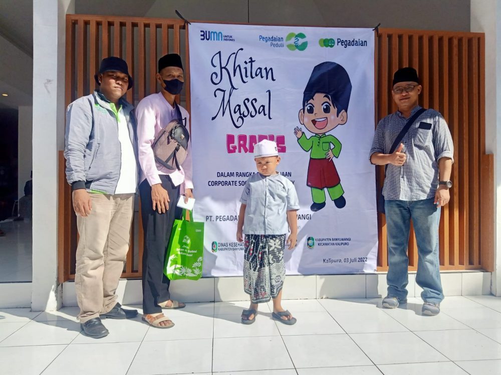 PT Pegadaian Cabang Banyuwangi Gelar Khitanan Massal 