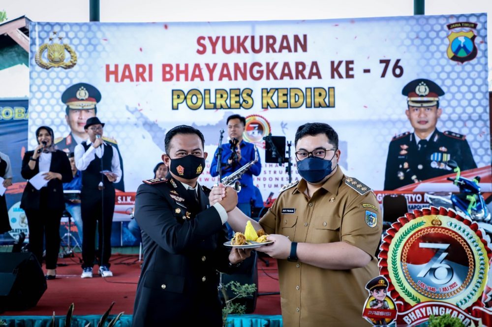 Polres Kediri Gelar Acara Puncak Peringatan HUT Bhayangkara ke-76
