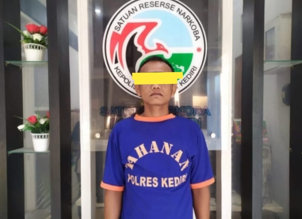 Satresnarkoba Polres Kediri Tangkap Pengedar Pil Dobel L