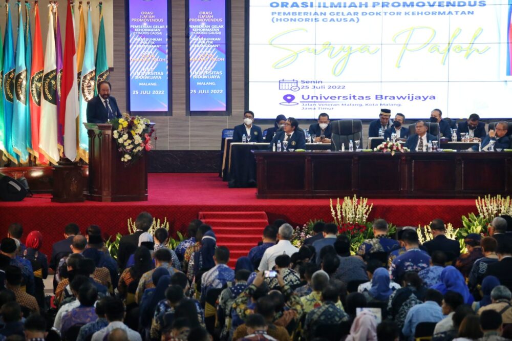 Ini Orasi Ilmiah Doktor Honoris Causa Surya Paloh Soal Politik Identitas hingga Pemilu 2024