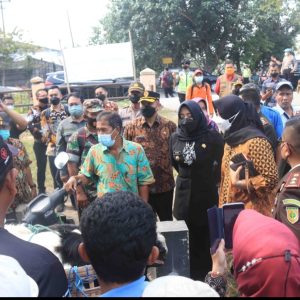 Pastikan Hewan Korban Aman, Bupati Mojokerto Cek Kesiapan Pasar Hewan