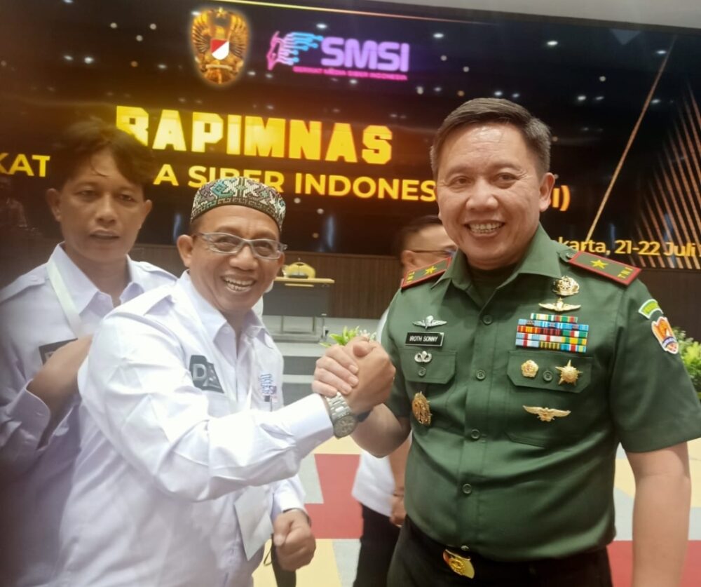 Brigjen TNI Iroth Beri Bimbingan Teknis Media Siber