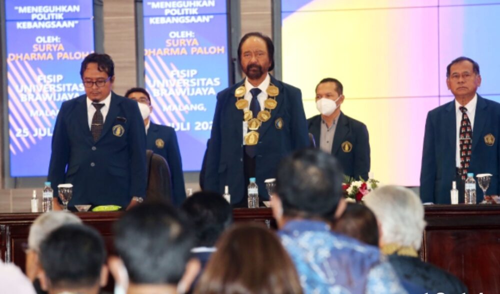 Surya Paloh Raih Gelar Doktor Honoris Causa Pertama dari FISIP UB