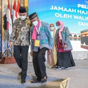 84.889 Jemaah Haji Indonesia Diberangkatkan ke Tanah Suci 84.889 Jemaah Haji Indonesia Diberangkatkan ke Tanah Suci