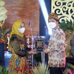 Walikota Mojokerto Ika Puspitasari Apresiasi Laskar Jalur Rempah 2022 Walikota Mojokerto Ika Puspitasari Apresiasi Laskar Jalur Rempah 2022
