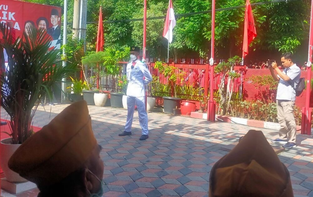 Dwiki Jadi Komandan Upacara HUT RI Ke-77 di PDIP Surabaya